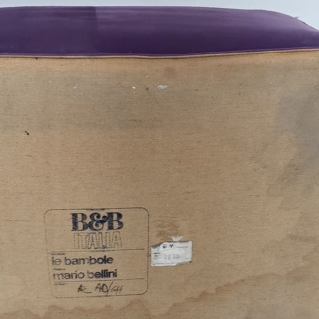 Poltrona in velluto viola Le Bambole M. Bellini per B&B italia 1970's