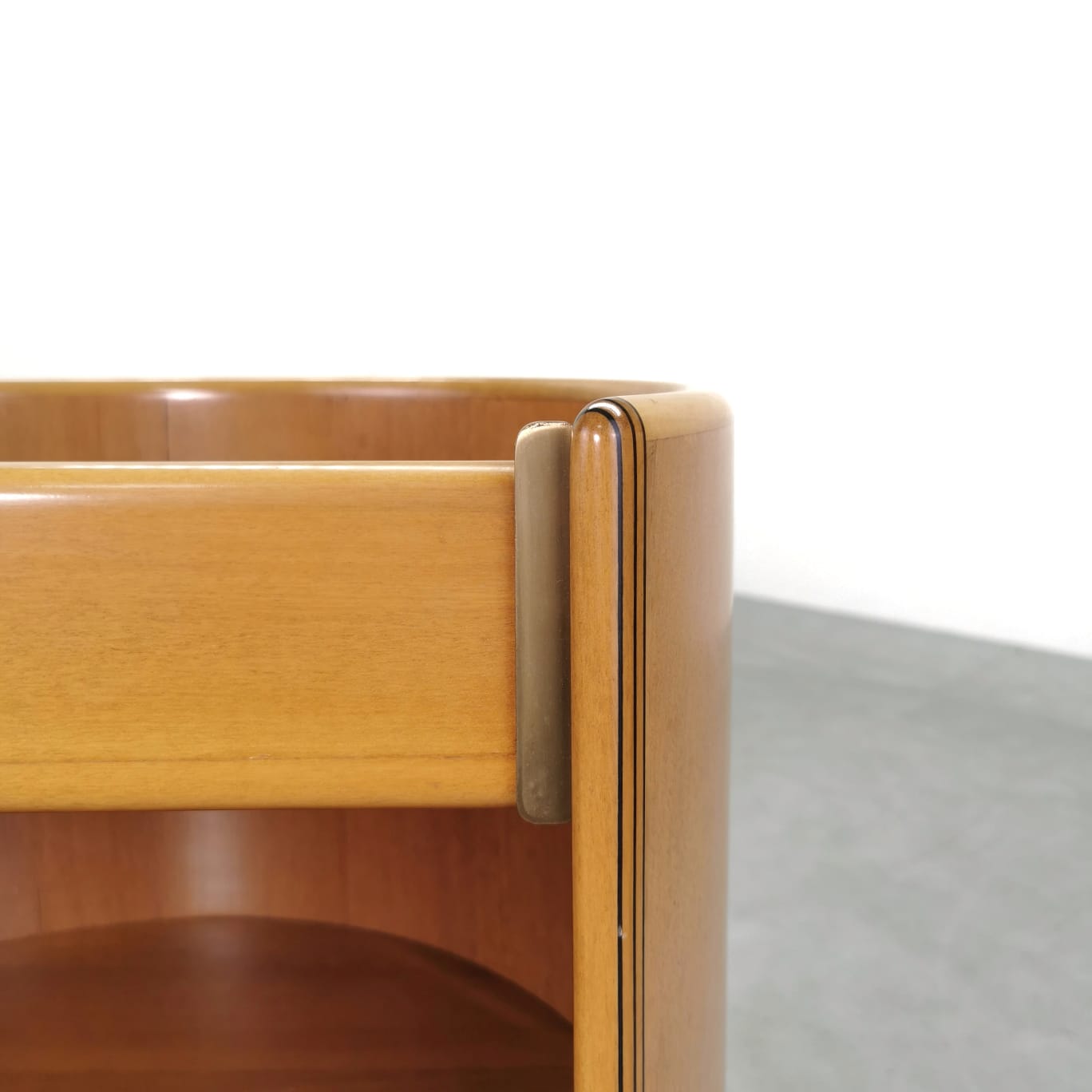 Comodino - Tavolino bar Artona Afra Tobia Scarpa per Maxalto anni 70