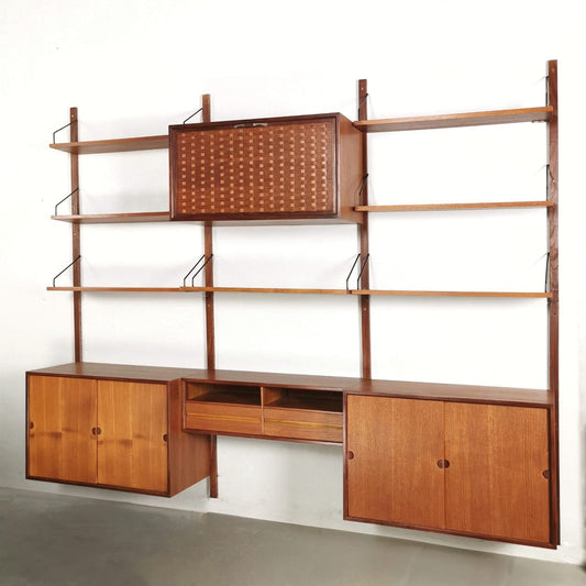 libreria teak isa bergamo restaurata cadovius