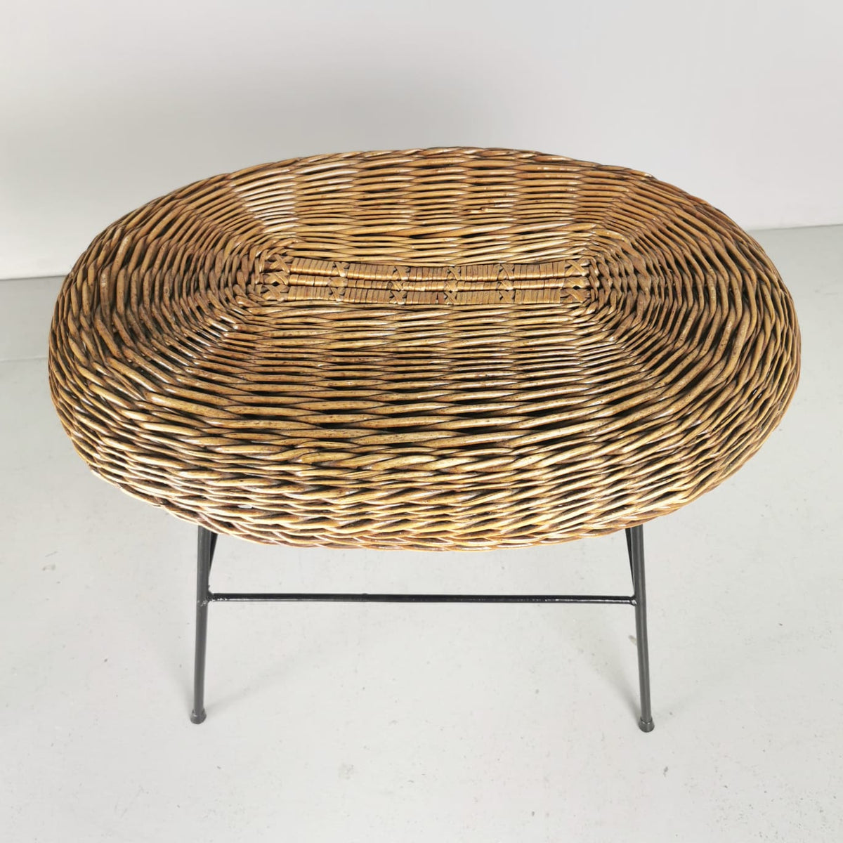 Poltrona e pouf in Vimini vintage anni 50