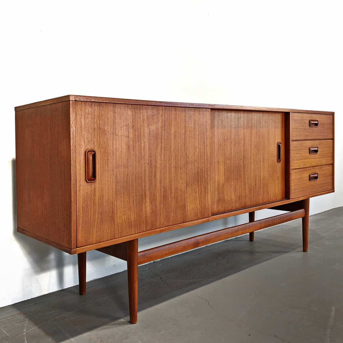 Enfilade scandinave vintage en teck des années 1960