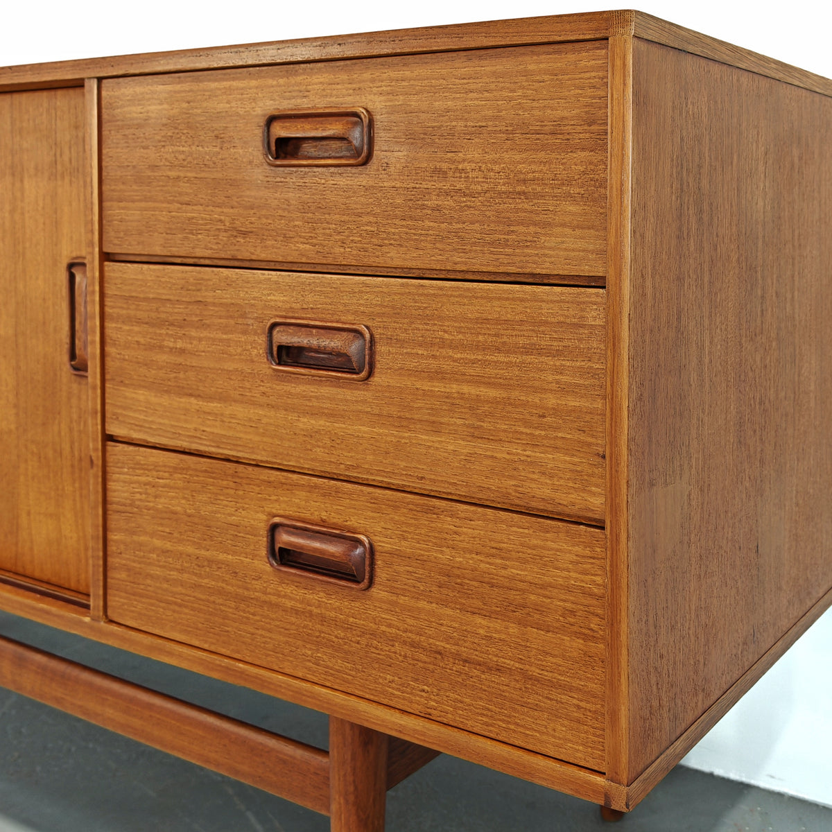 Enfilade scandinave vintage en teck des années 1960