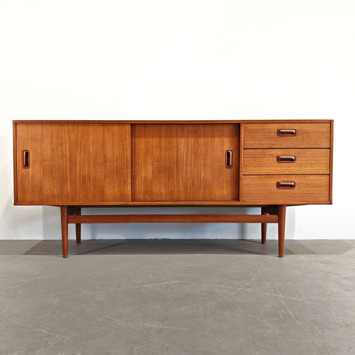 Enfilade scandinave vintage en teck des années 1960
