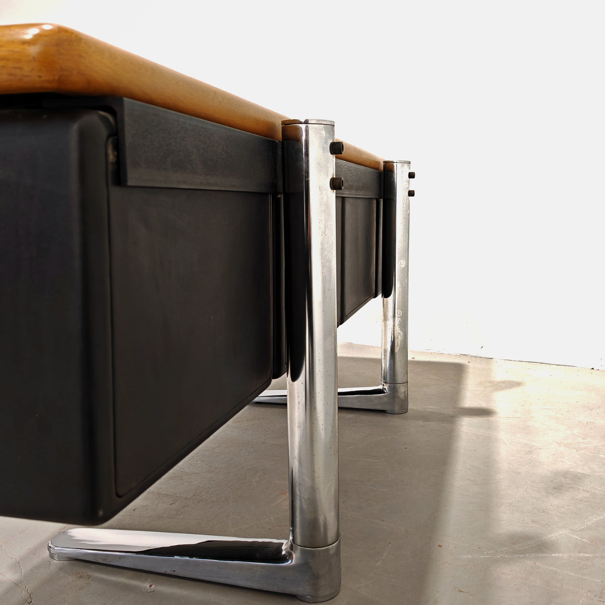 Buffet en cuir Warren Platner pour Knoll, années 1970