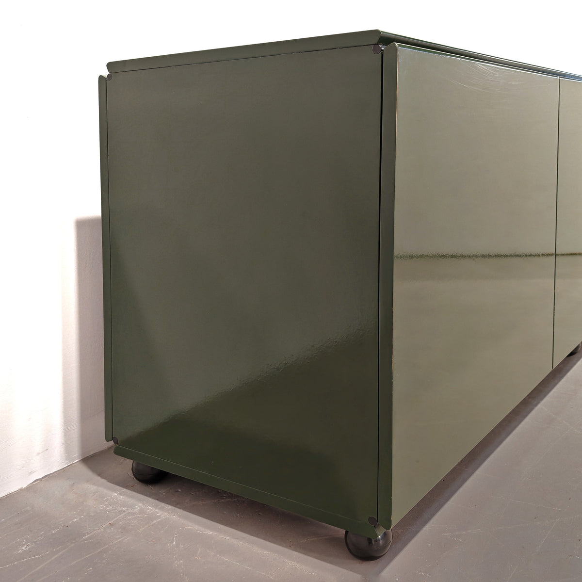 Buffet enfilade vintage années 70 laqué vert anglais