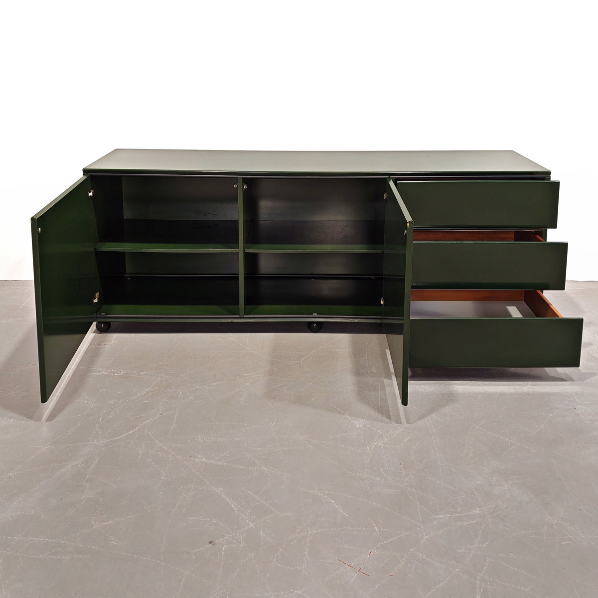 Buffet enfilade vintage années 70 laqué vert anglais