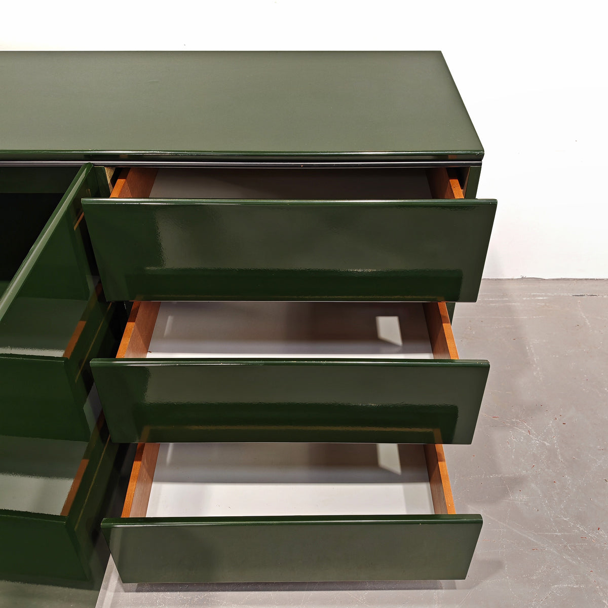 Buffet enfilade vintage années 70 laqué vert anglais