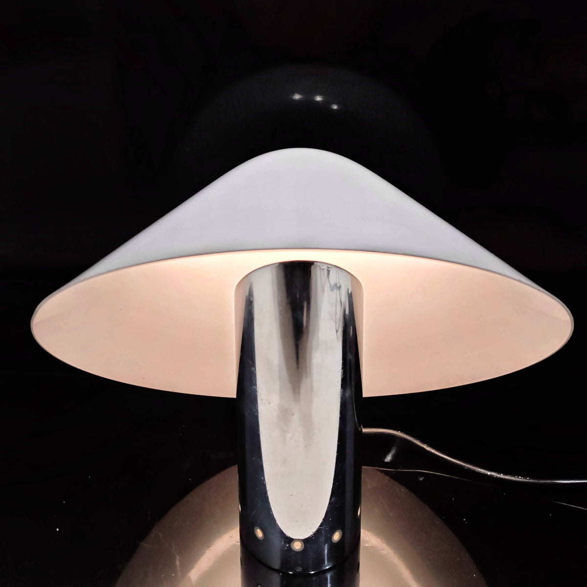 Lampada da tavolo Vintage italiano Pulcino G.Gramigna e S.Mazza per Quattrifolio anni 70
