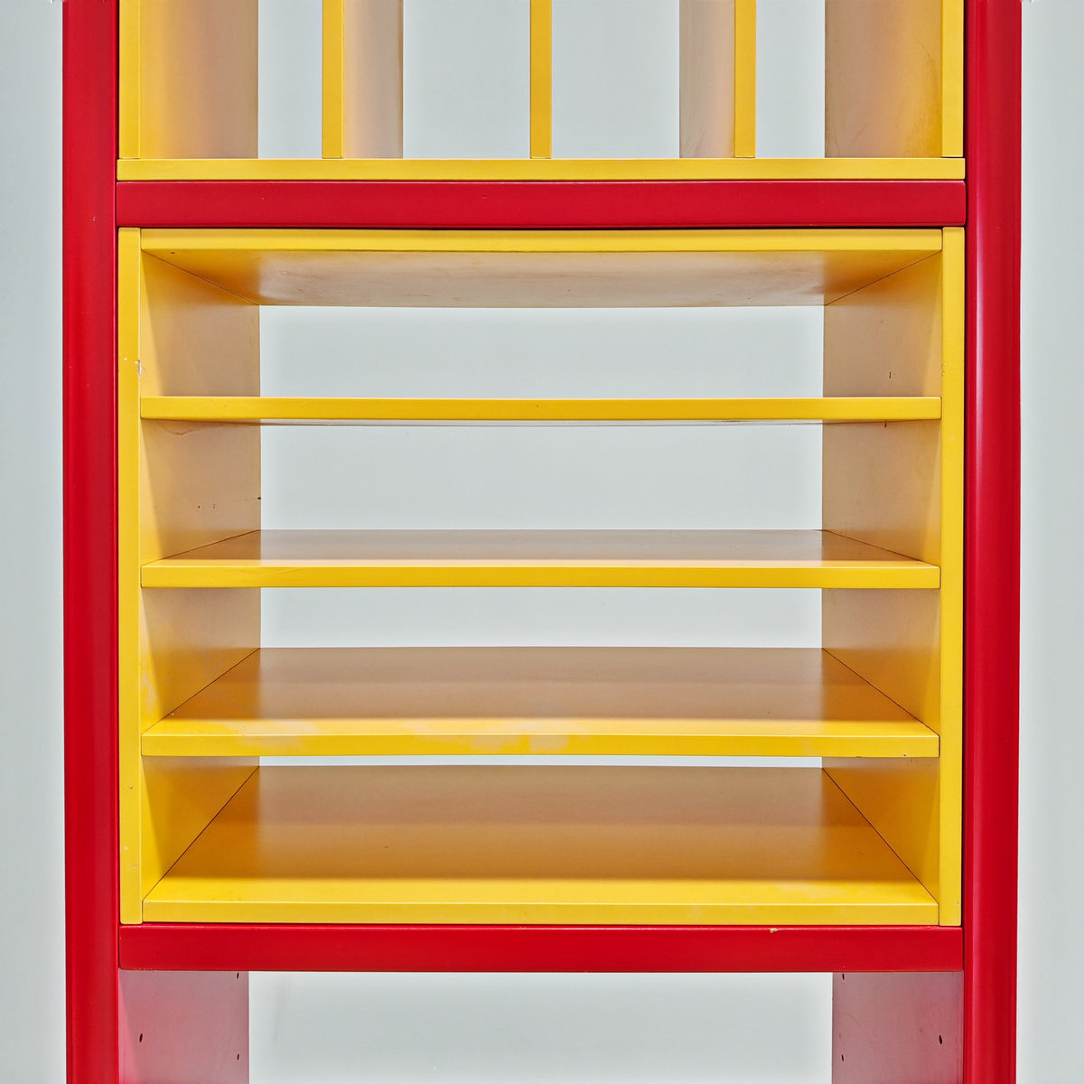 Meuble bibliothèque porte-vinyles laqué années 80