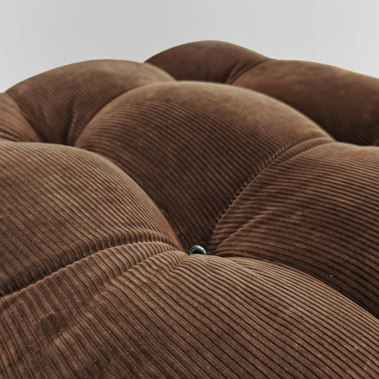 Pouf Camaleonda Velluto marrone Mario Bellini per B&B Italia anni 70