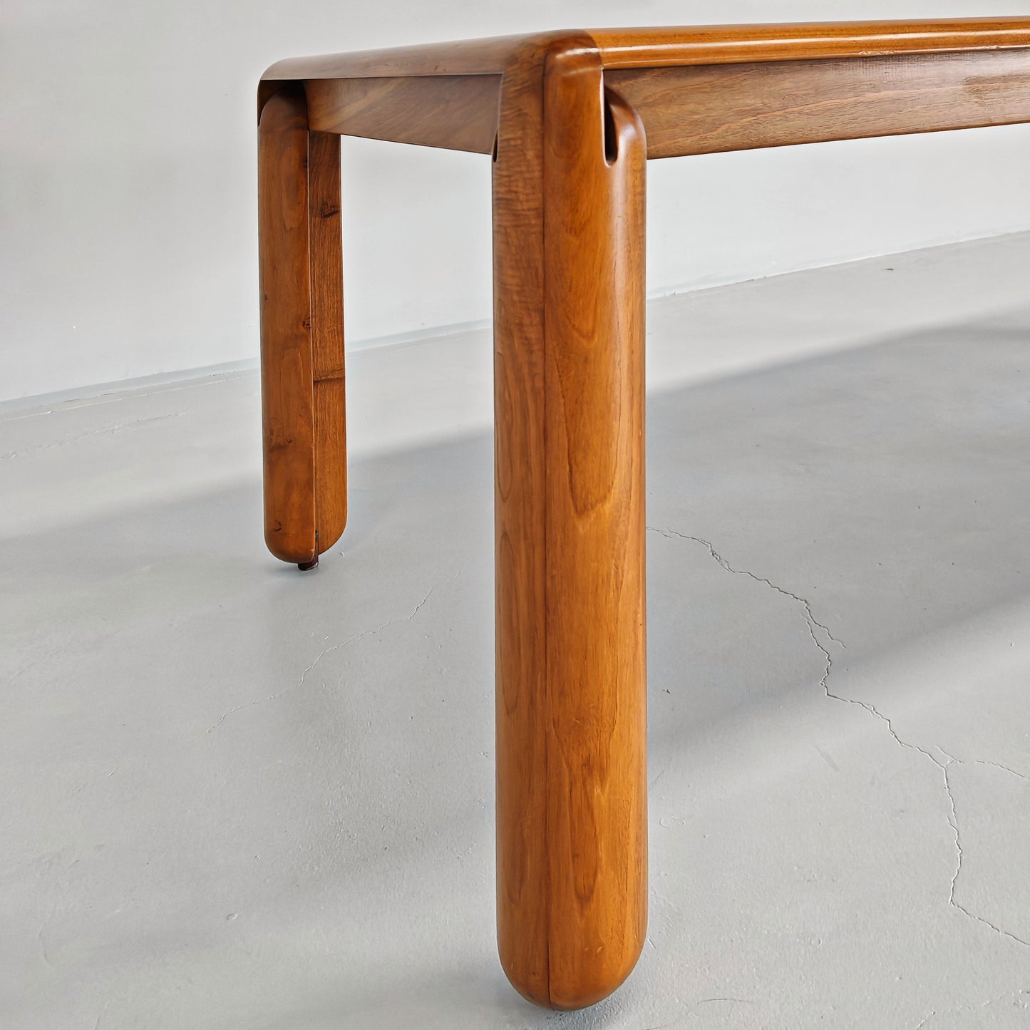 Tavolo rettangolare 6 posti in legno, design anni 70 mod. 781, Vico Magistretti per Cassina