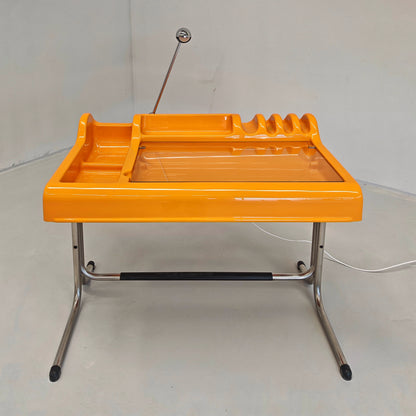 Bureau vintage space age des années 70 modèle « ORIX » des designers V. Parigi et N. Prina pour Molteni