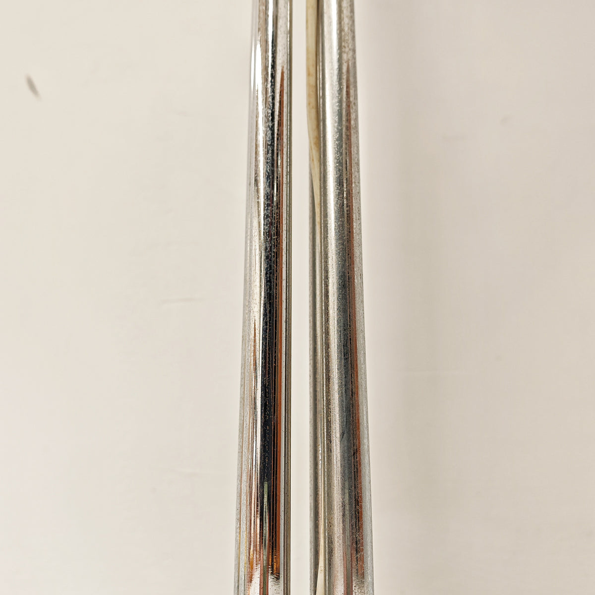 Lampada da terra "Quadrifoglio" Gae Aulenti per Guzzini anni 70
