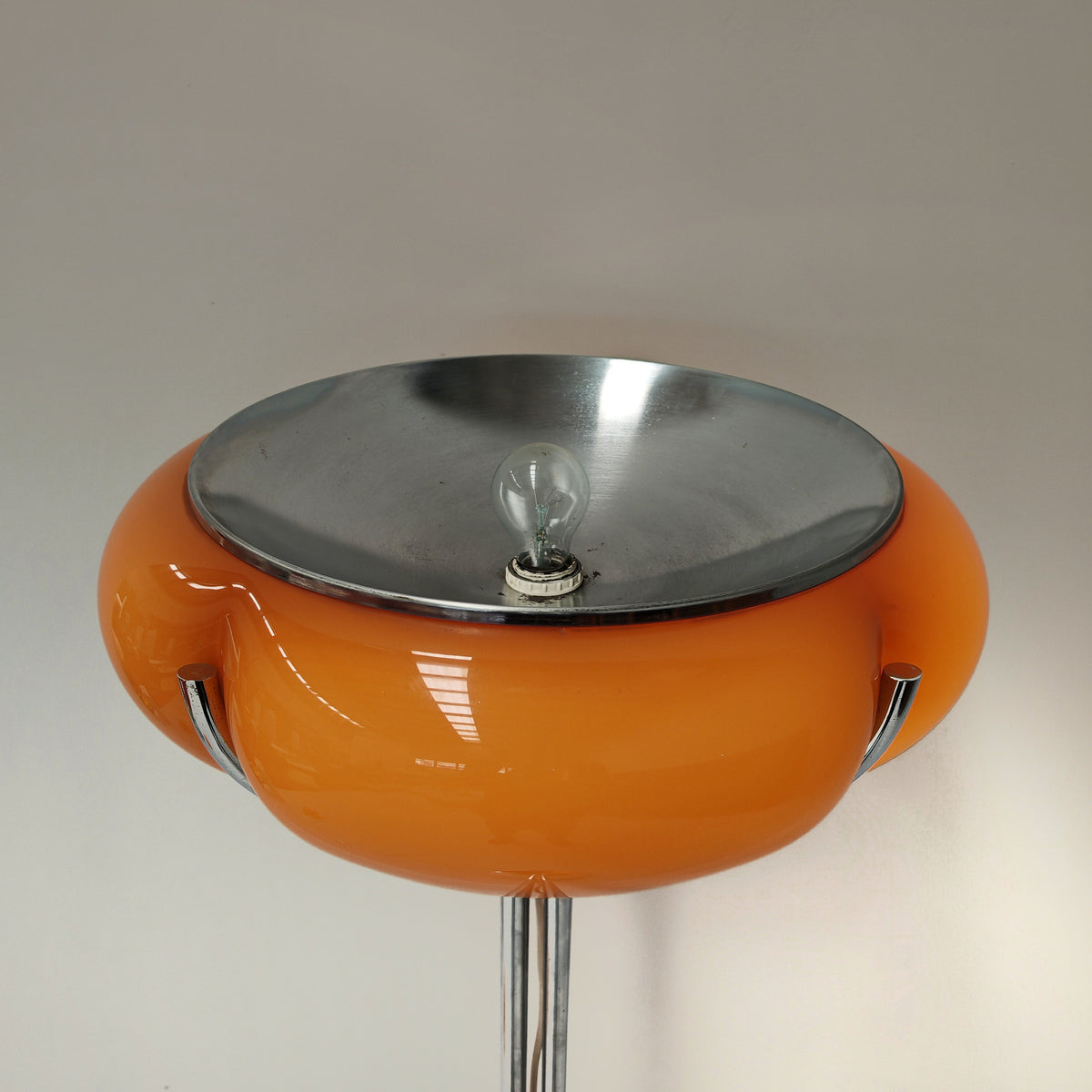 Lampada da terra "Quadrifoglio" Gae Aulenti per Guzzini anni 70