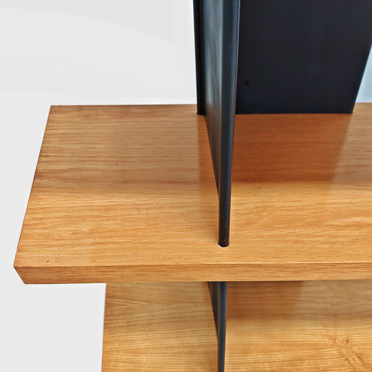 Mobile libreria in rovere, Charlotte Perriand, anni 70 (130 cm)