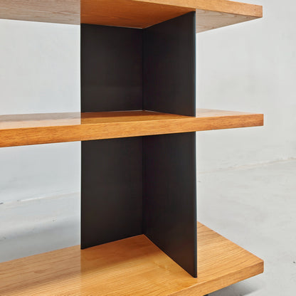 Mobile libreria in rovere, Charlotte Perriand, anni 70 (130 cm)