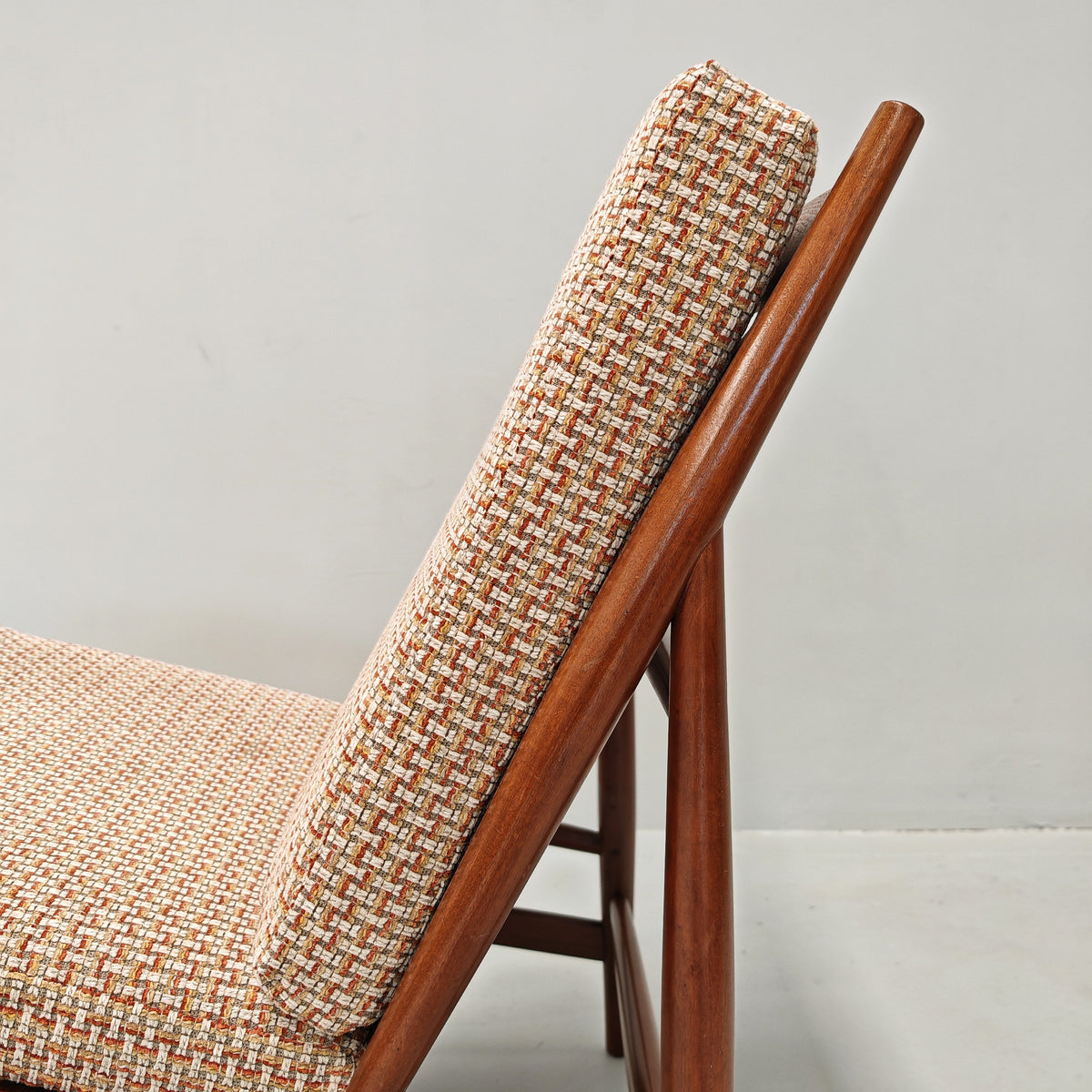 Poltrona in teak ISA Bergamo anni 60
