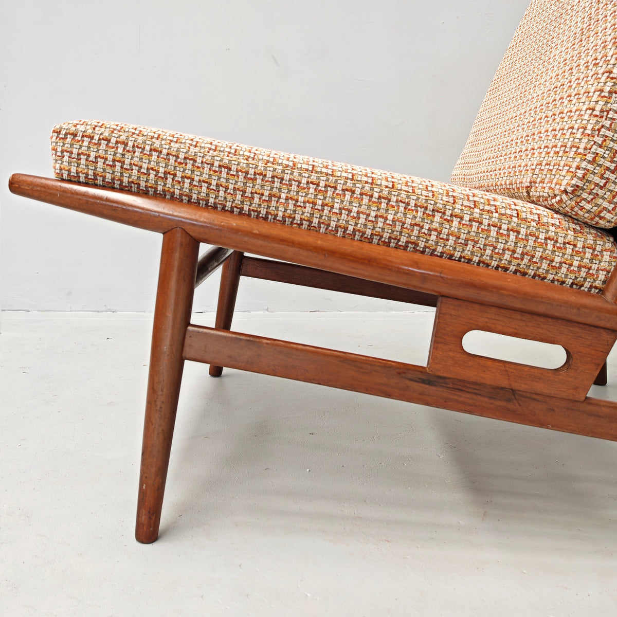 Poltrona in teak ISA Bergamo anni 60