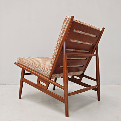 Poltrona in teak ISA Bergamo anni 60