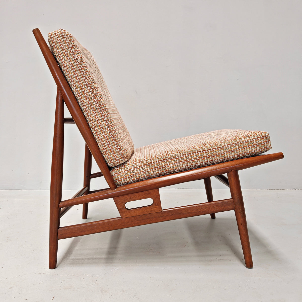 Poltrona in teak ISA Bergamo anni 60