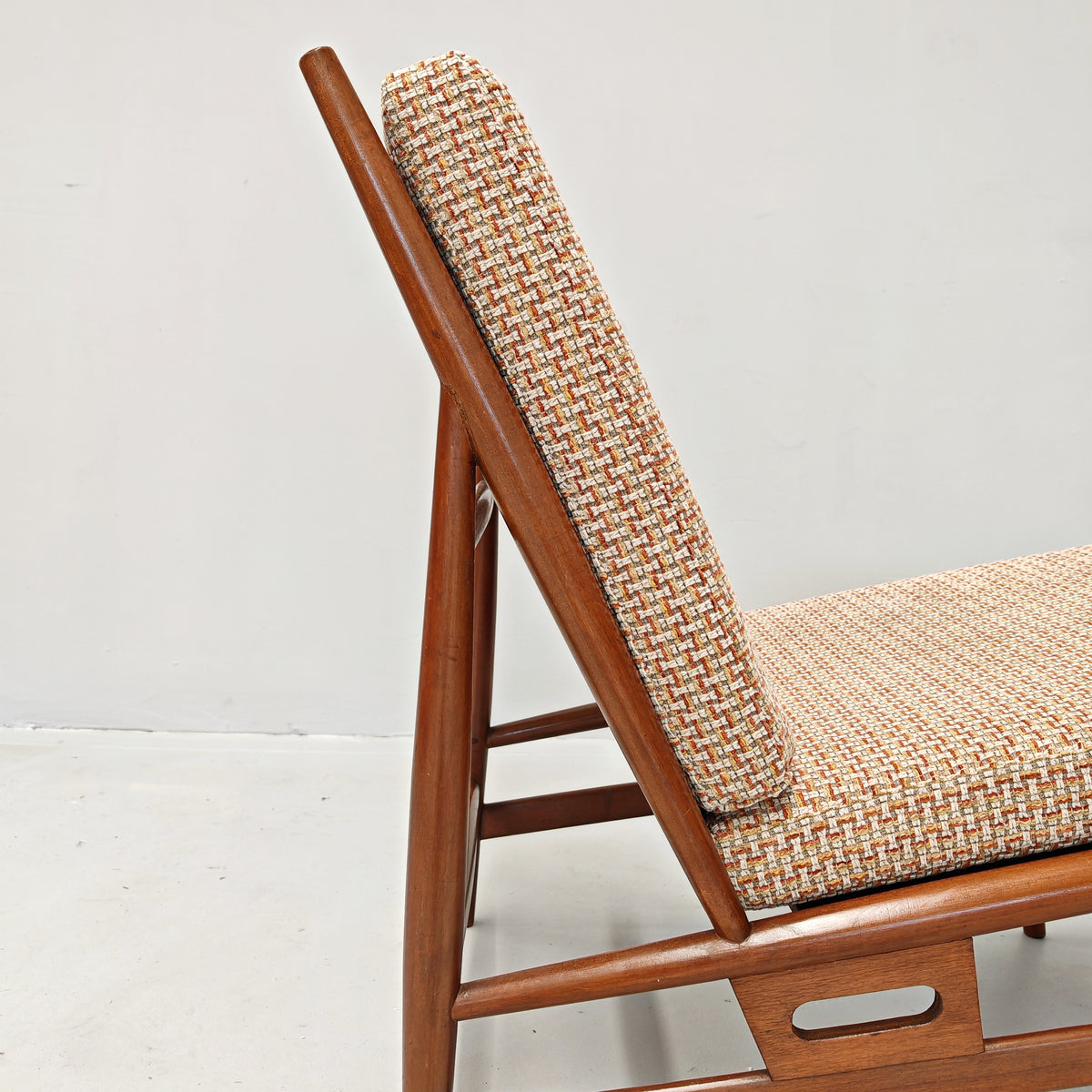 Poltrona in teak ISA Bergamo anni 60