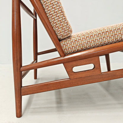 Poltrona in teak ISA Bergamo anni 60