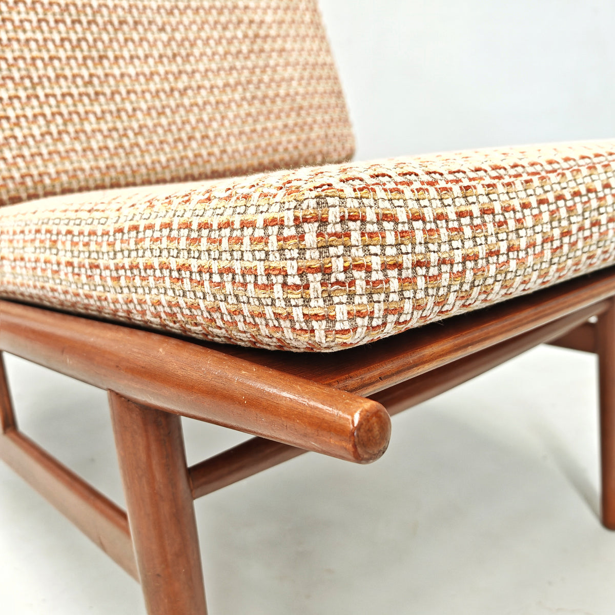 Poltrona in teak ISA Bergamo anni 60