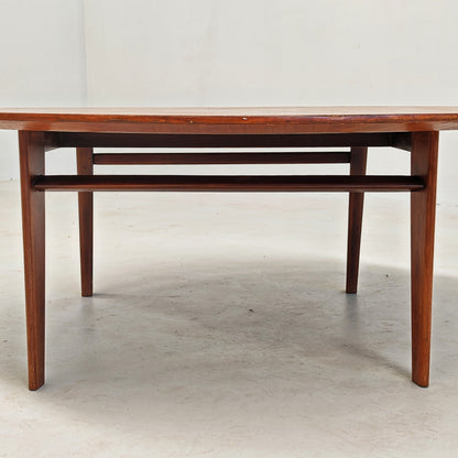 Table basse ronde en teck par E. Palutari pour Dassi, années 60