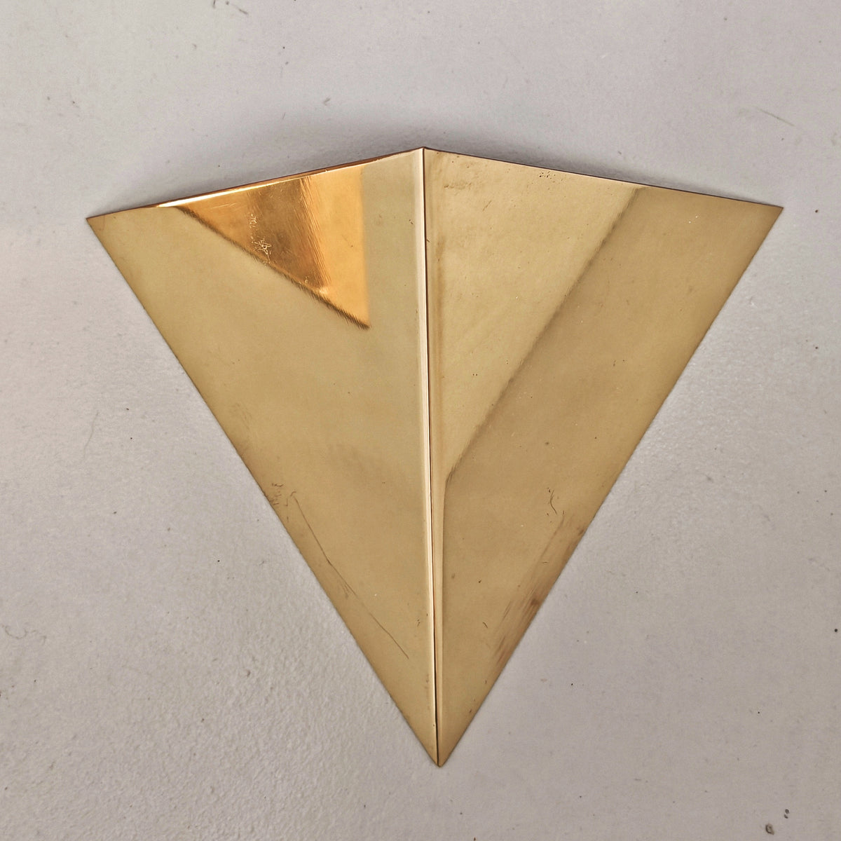 Appliques murales pyramide laiton vintage années 70