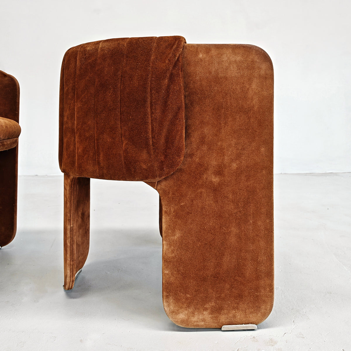Fauteuils Dinette en daim de Luigi Massoni pour Poltrona Frau, années 70