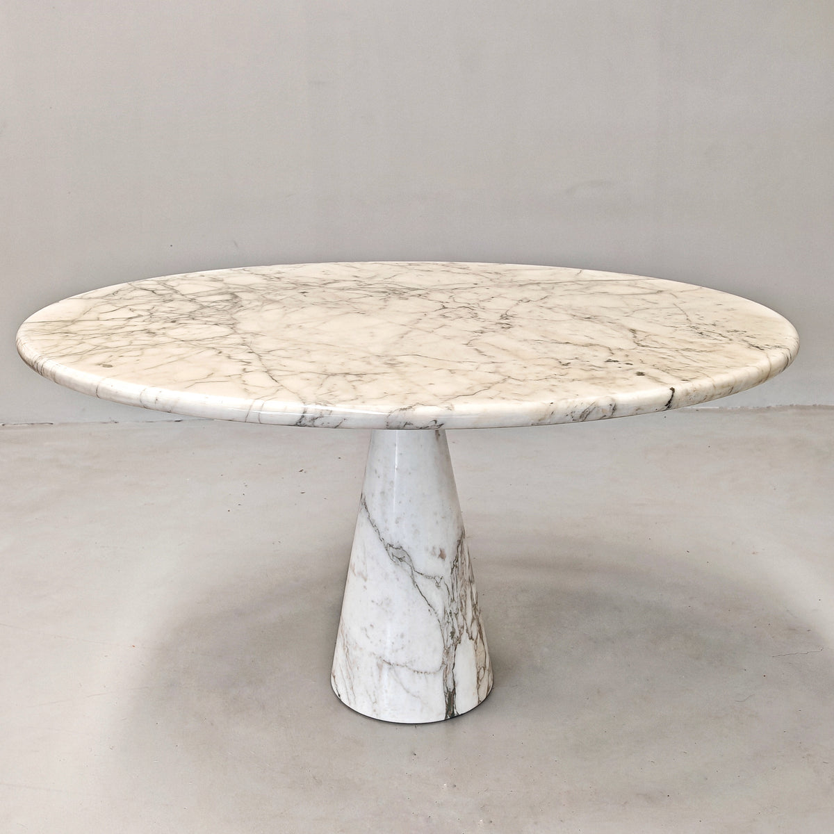 Tavolo Tondo Marmo Calacatta mod. M1, Angelo Mangiarotti per Tisettanta , 1969.