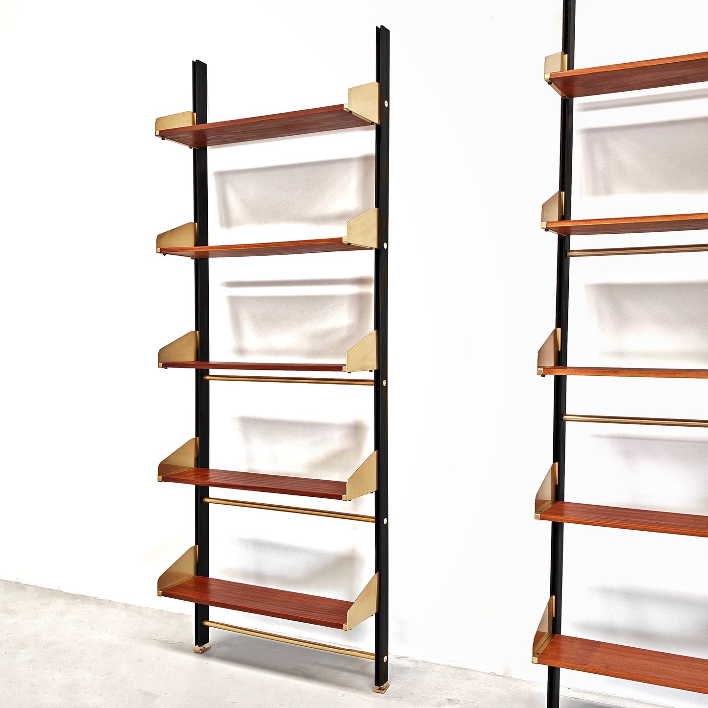 Libreria design vintage legno e ottone anni 60 produzione FEAL  - disponibili 2