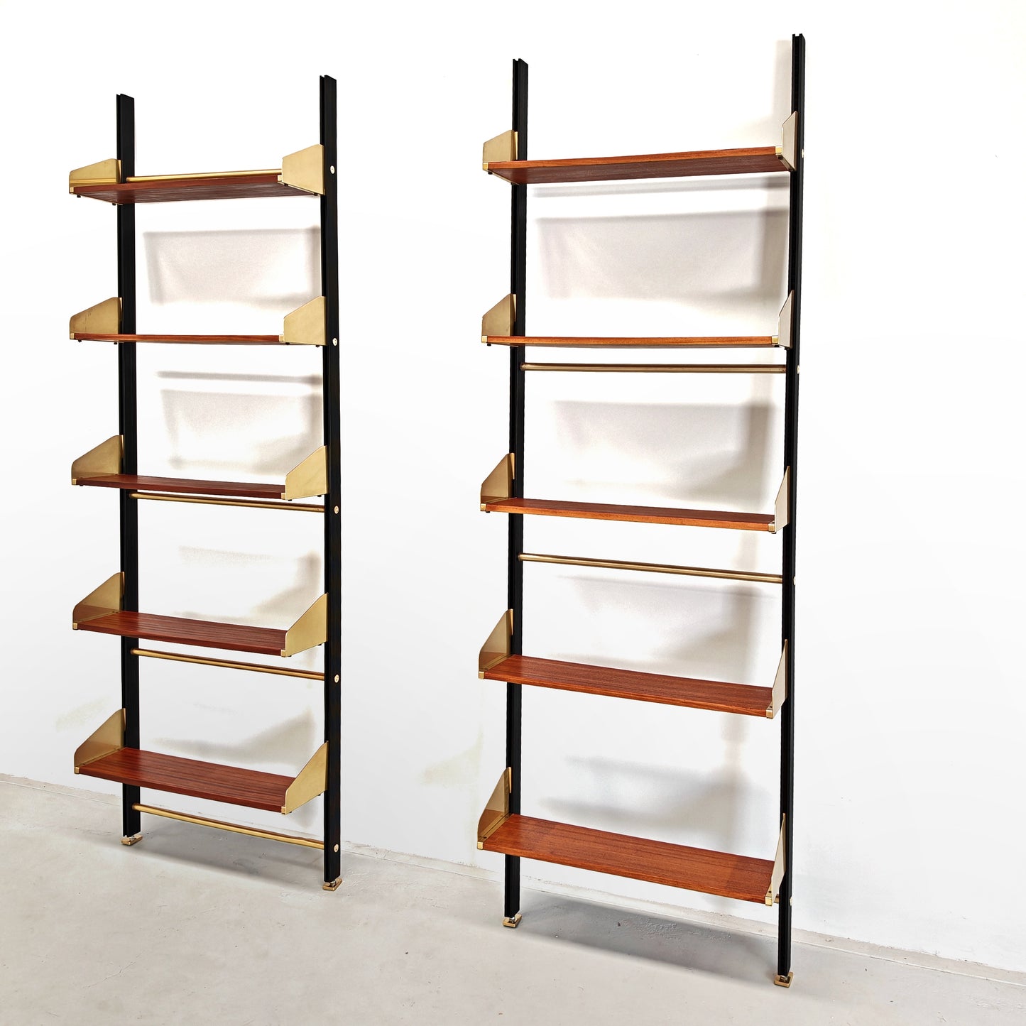 Libreria design vintage legno e ottone anni 60 produzione FEAL  - disponibili 2