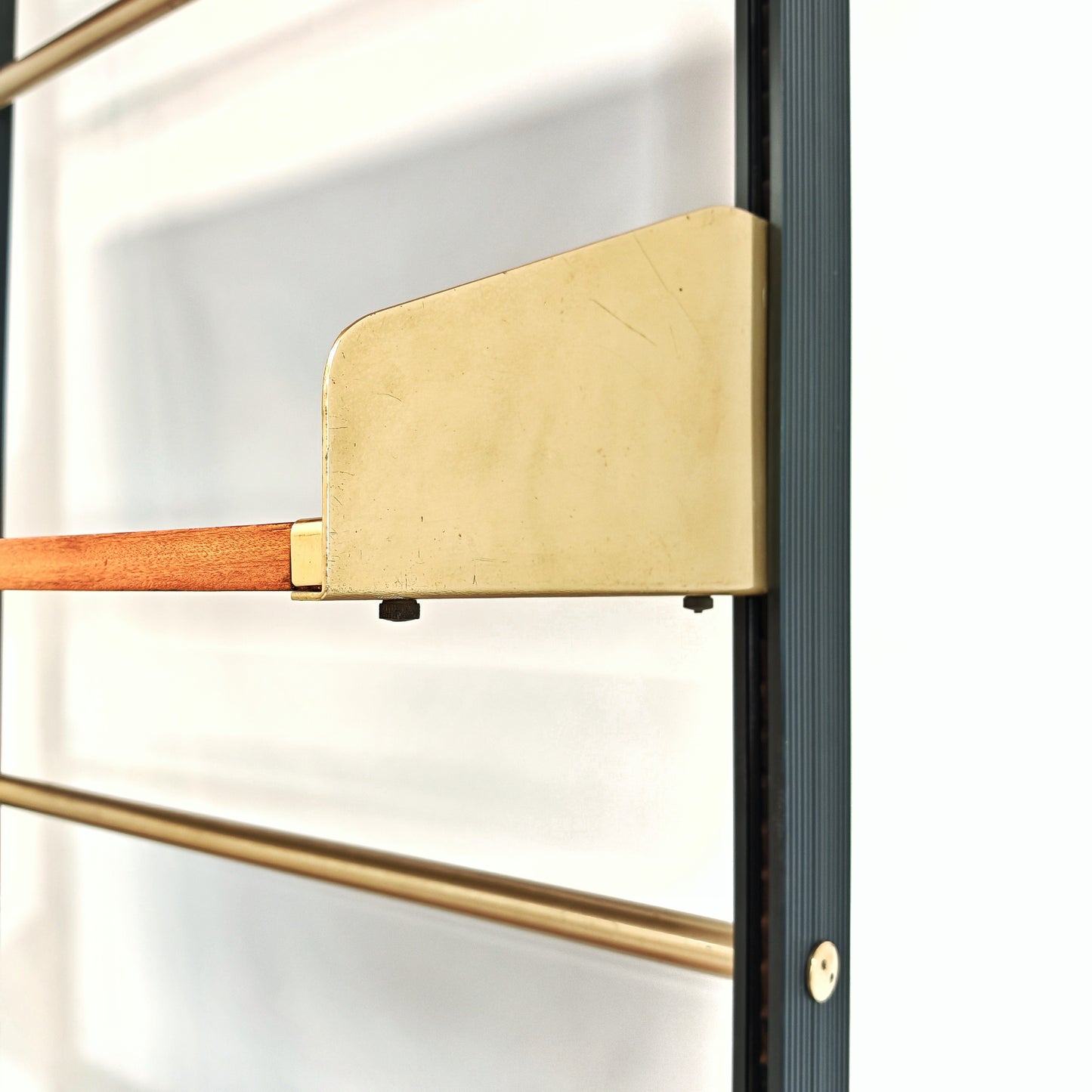 Libreria design vintage legno e ottone anni 60 produzione FEAL  - disponibili 2