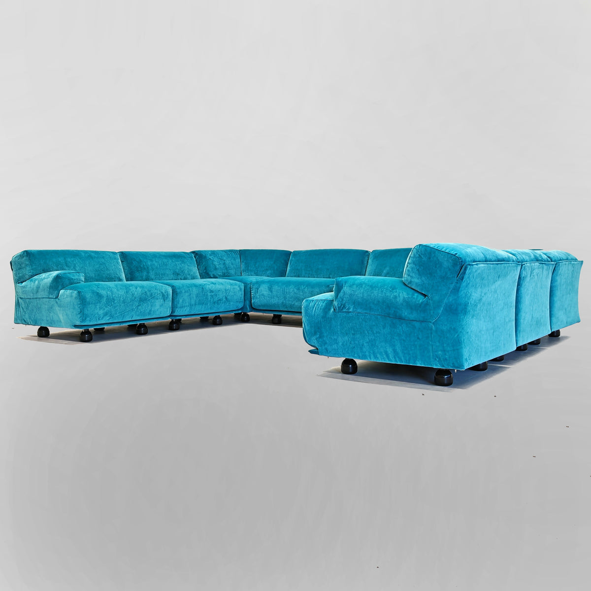 Divano modulare (8) velluto azzurro mod. Fiandra Vico Magistretti per Cassina anni 70/80