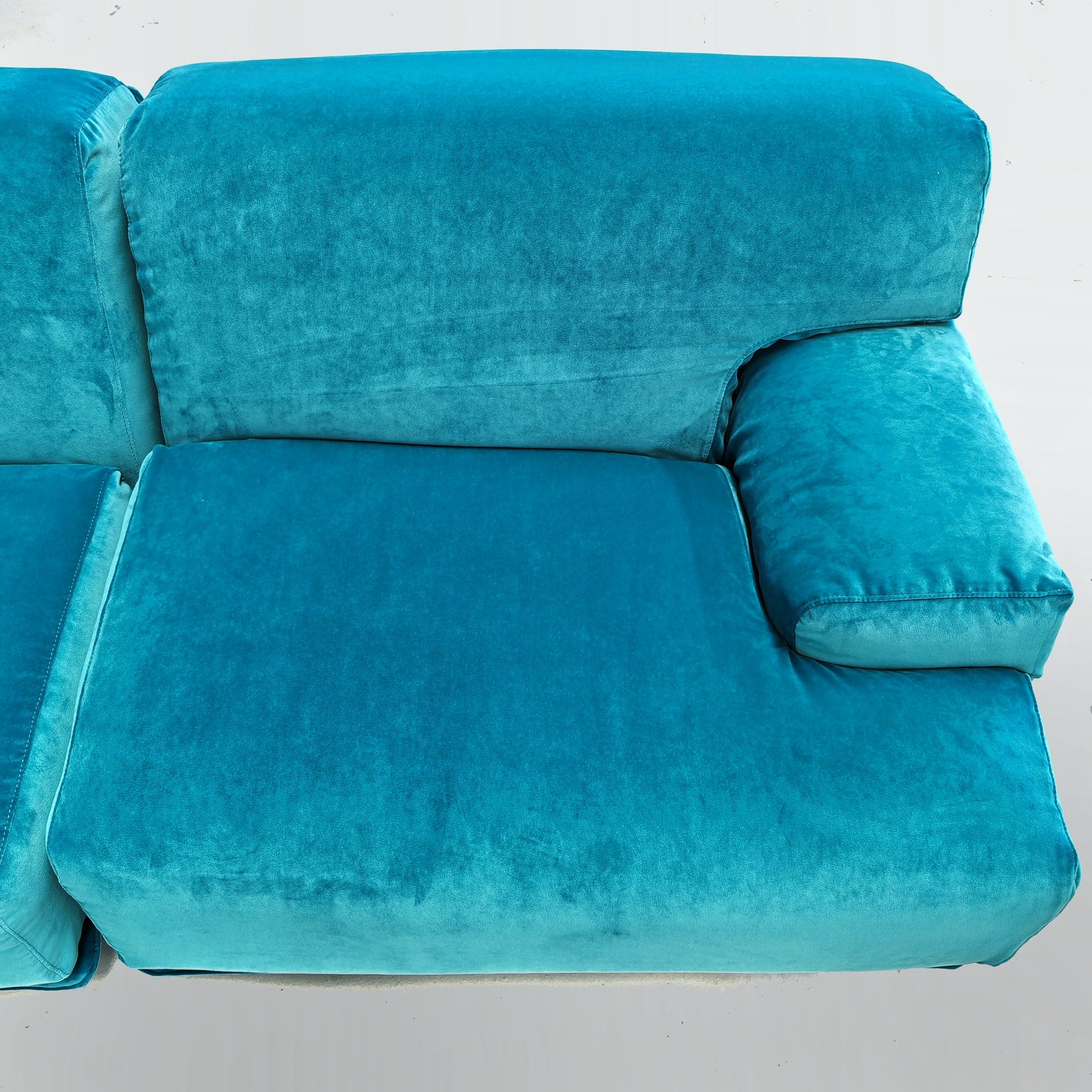 Divano modulare (8) velluto azzurro mod. Fiandra Vico Magistretti per Cassina anni 70/80