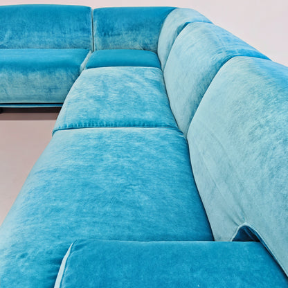 Divano modulare (8) velluto azzurro mod. Fiandra Vico Magistretti per Cassina anni 70/80