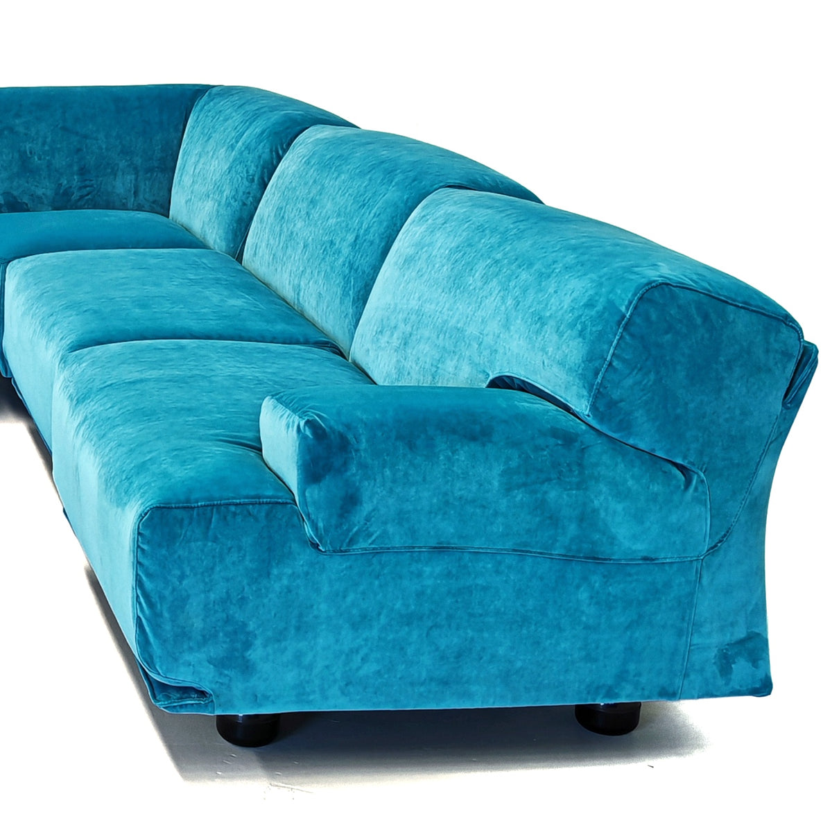 Canapé modulable (5) en velours bleu, modèle Fiandra de V. Magistretti pour Cassina, années 70/80