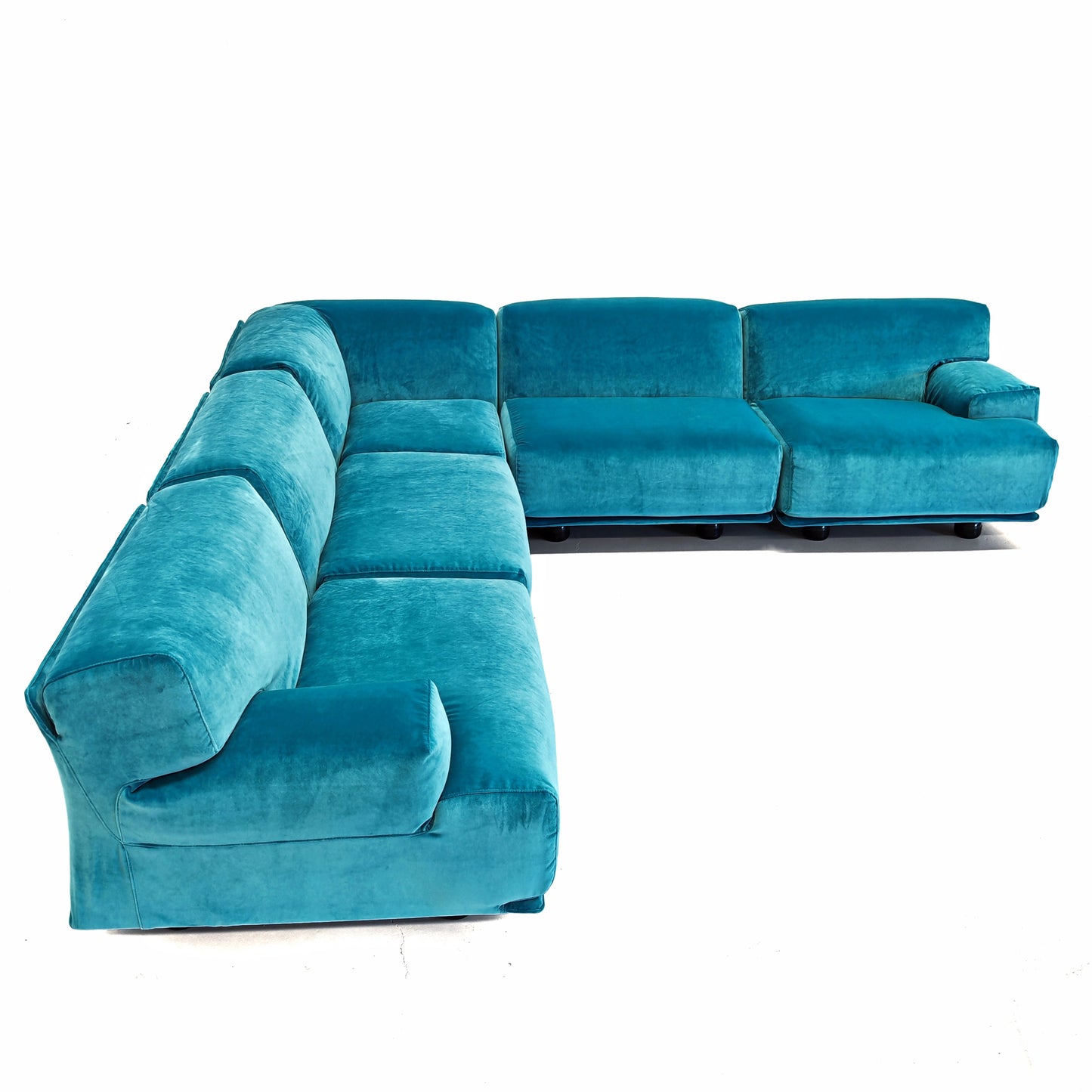Divano componibile (5) in velluto Azzurro modello Fiandra V. Magistretti per Cassina anni 70/80