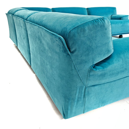 Canapé modulable (5) en velours bleu, modèle Fiandra de V. Magistretti pour Cassina, années 70/80