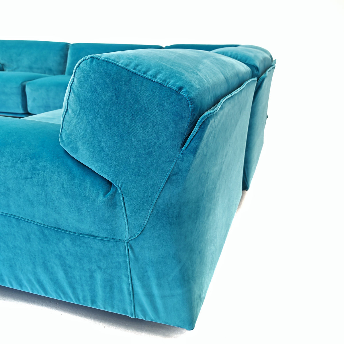 Canapé modulable (5) en velours bleu, modèle Fiandra de V. Magistretti pour Cassina, années 70/80