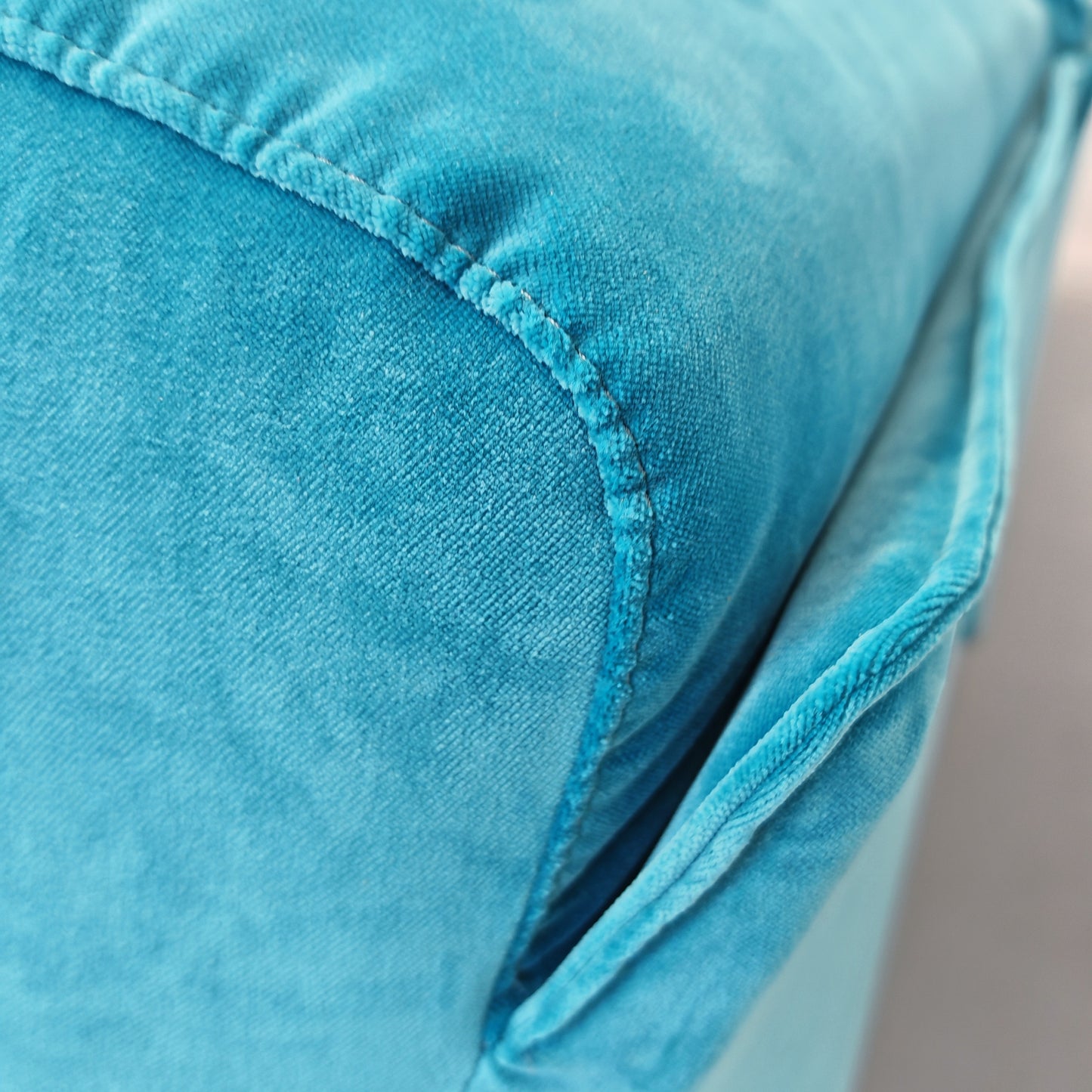 Divano modulare (8) velluto azzurro mod. Fiandra Vico Magistretti per Cassina anni 70/80