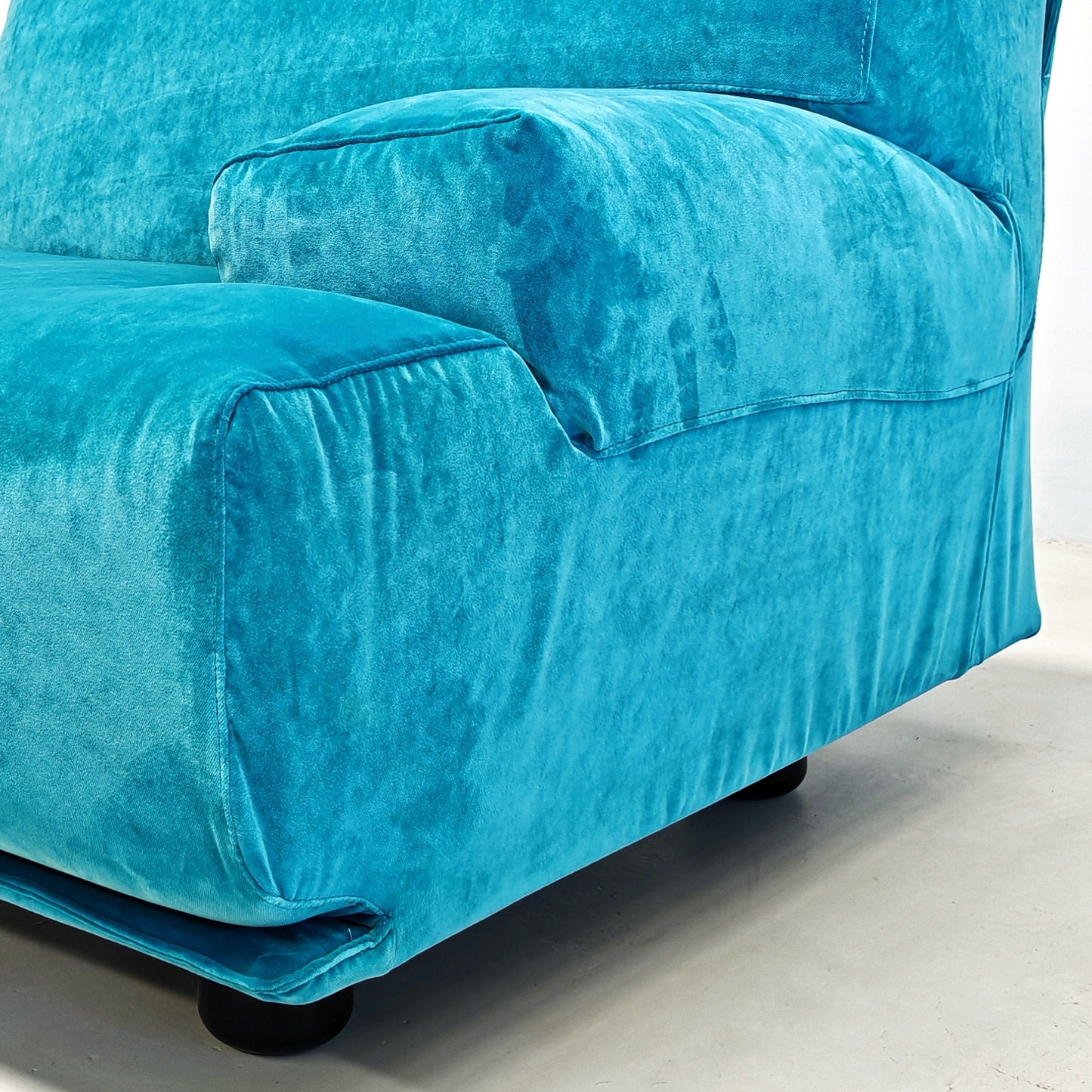 Divano modulare (4) velluto azzurro mod. Fiandra Vico Magistretti per Cassina anni 70/80