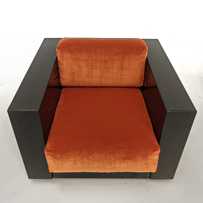 Paire de fauteuils Saratoga laqués noirs en velours couleur brique rouille, années 70, dessinés par Vignelli pour Poltronova