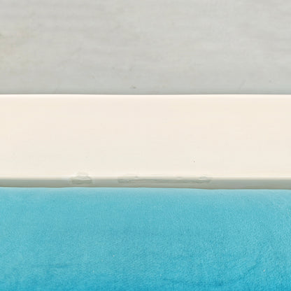 Divano in velluto azzurro Saratoga, Lella e Massimo Vignelli per Poltronova anni 60