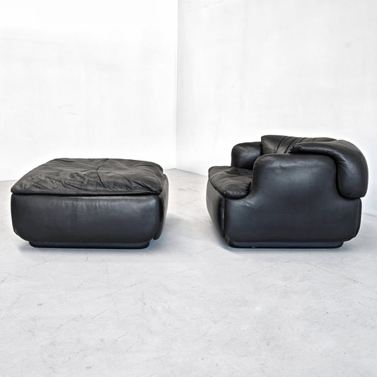 Poltrona e pouf in Pelle Nera "Confidential", Alberto Rosselli per Saporiti anni 70