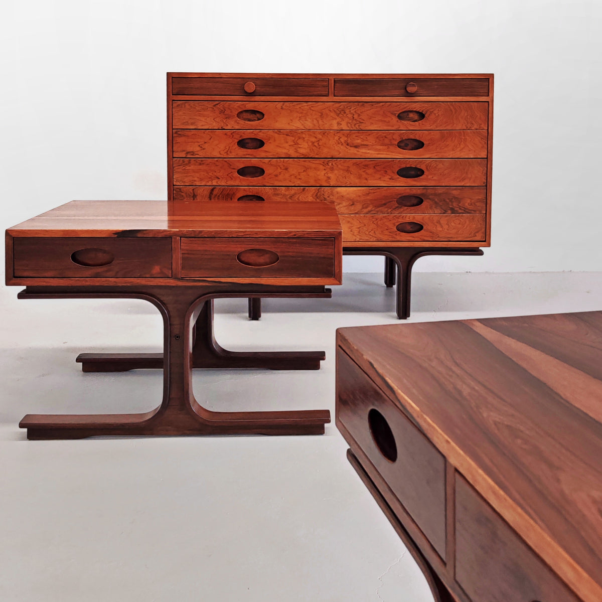 Tables de chevet en bois G. Frattini pour Bernini, années 50