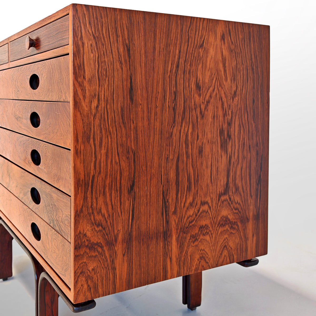 Comò cassettiera in legno G. Frattini per Bernini anni 50