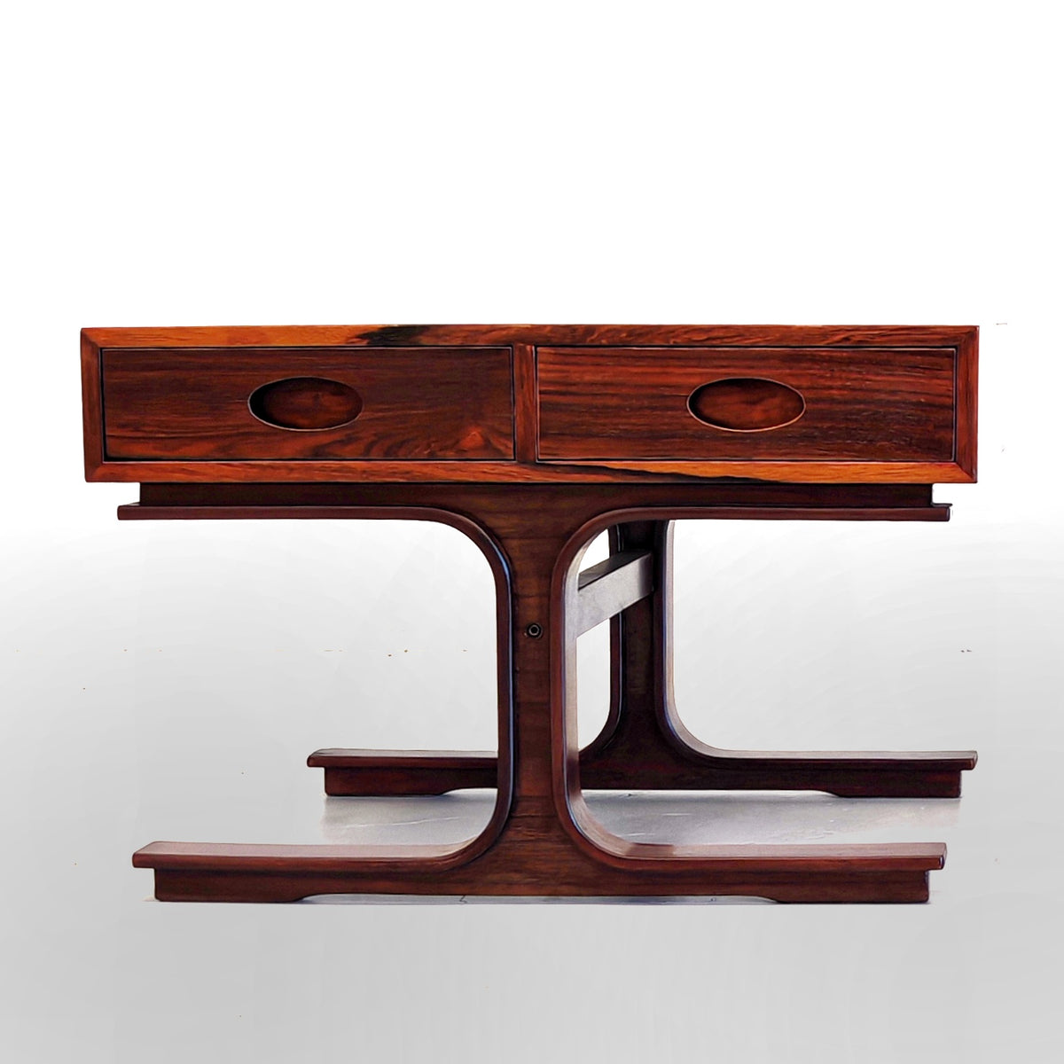 Tables de chevet en bois G. Frattini pour Bernini, années 50
