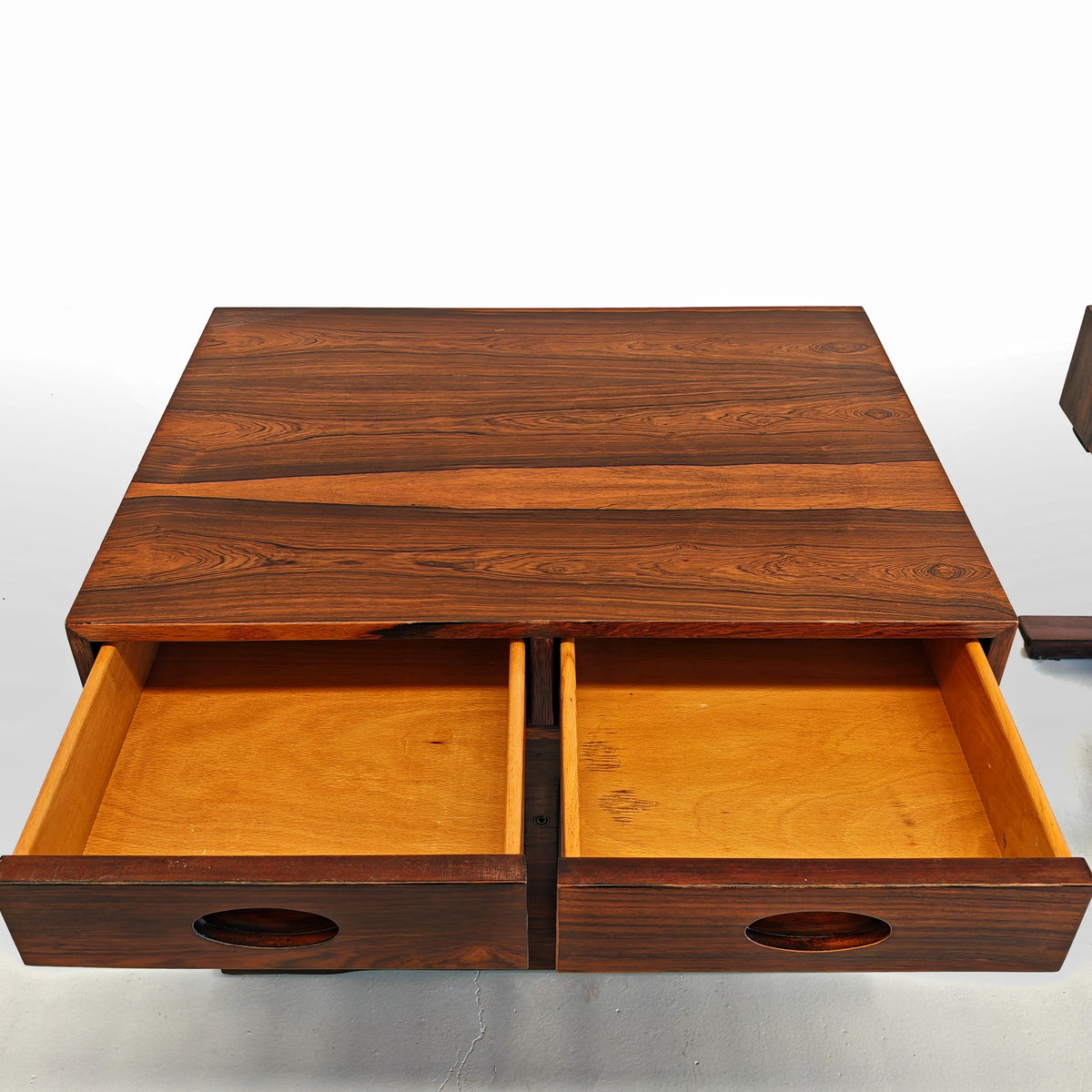 Tables de chevet en bois G. Frattini pour Bernini, années 50